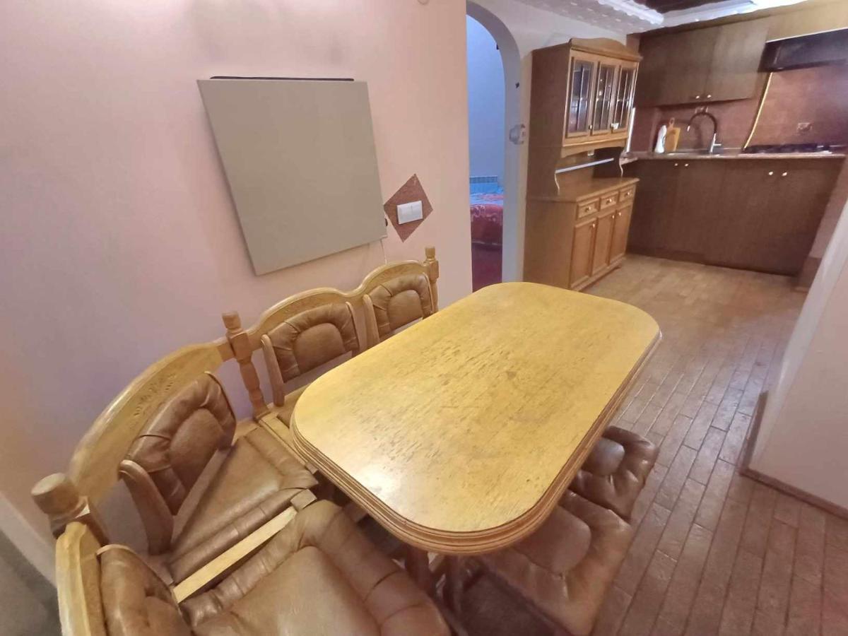 2-Х Рівнева Квартира В Центрі Університет Франка З Парковкою Lviv Exteriör bild