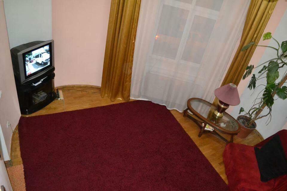 2-Х Рівнева Квартира В Центрі Університет Франка З Парковкою Lviv Exteriör bild
